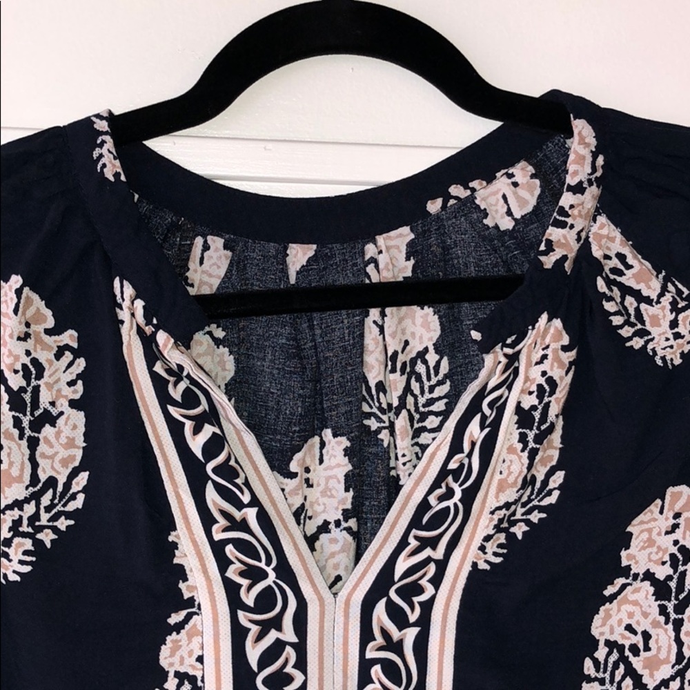 Francesca’s Collection Top - Picture 3 of 3